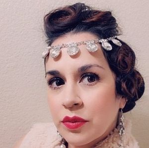 Meet your Posher, Monica